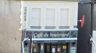 Café du Boulevard - la façade