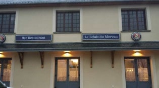 Le relais du Morvan - La façade du restaurant