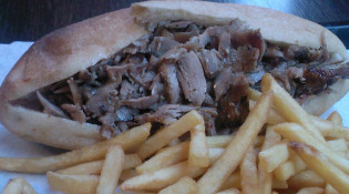 Mesopotamie - Kebab avec des frites