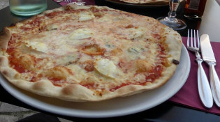 La Vieille Rome - Une pizza