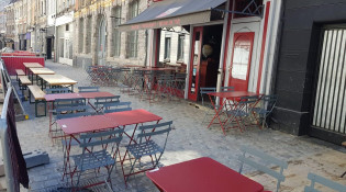 Arrière Pays - La terrasse