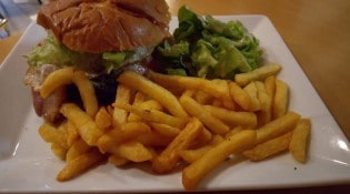Flandre - Une assiette burger