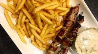 The Faster - des brochettes, frites