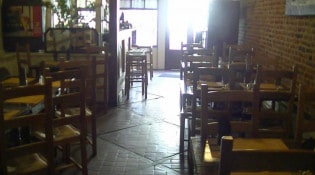La Taverne de Lutece - Autre vue de la salle