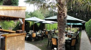 Le Tropical - La terrasse