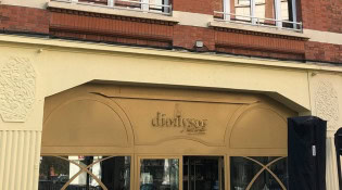 Dionysos - La façade