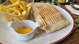Le Pera - Tacos avec des frites
