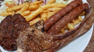 Burger Family - une assiette grillades mixtes