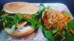 Mapetitelunchbox - Un burger et salade