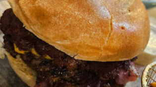 combo kitchen - Un burger