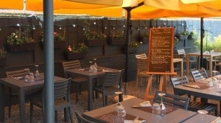 Le Bistro Chic - la terrasse