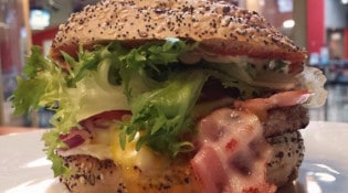 Plaza - Un burger