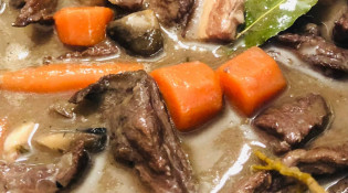 L'équerre - Un plat