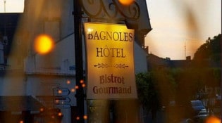 Bagnoles Hotel - La façade du restaurant