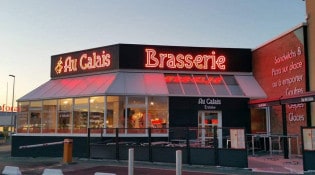 Au Calais - La façade du restaurant