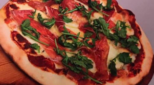 Goût i Pizza - Une pizza