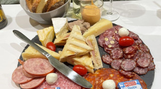 Le Mustang - Une autre planche de repas