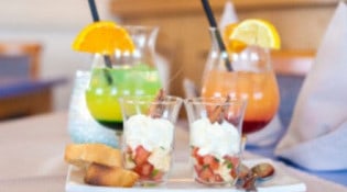 Hotel de la Plage - Des verrines et boissons