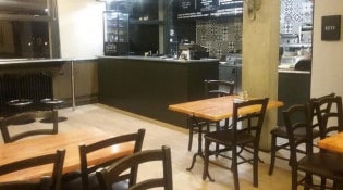 Burgers Fermiers - A l'intérieur du restaurant 