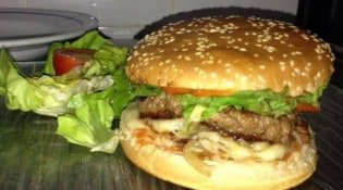 Le relais de la côte d'opale - Un burger