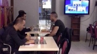 Café Snack - Une autre côté de la salle