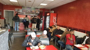 Kebab de la Gare - La salle de restauration
