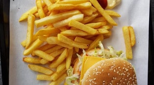 Kebab de la Gare - un burger au frite