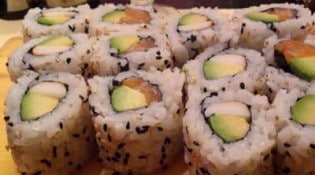 Konnichiwa - Les californias makis