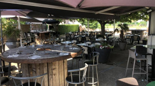 Stadium Bar - La terrasse