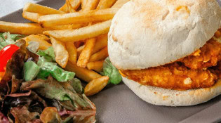 Le Lac Pavin - Un burger