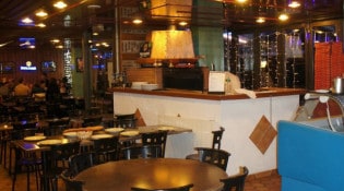 Les Pistes Brasserie - La salle du restaurant