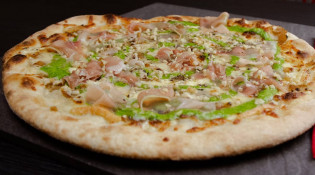 Pizz'Atelier - Une pizza