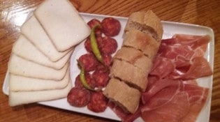 Katie Daly's - Planche mixte 