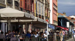 Le Bistrot Itsaski - La terrasse