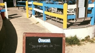 Bleu Blanc Jaune - La façade du restaurant