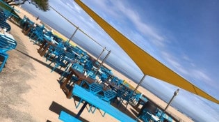 Bleu Blanc Jaune - La terrasse
