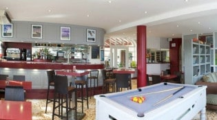 Auberge du Relais - Un aperçu de la salle
