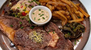 Au Family's - Un plat