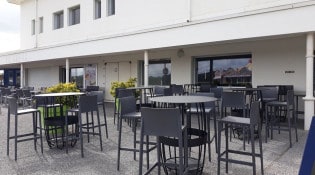 Le Chaudron - un autre vue de la terrasse