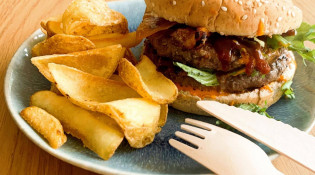 Le Komptoir d'Ossès - Un burger