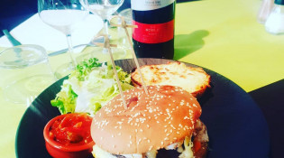 Les Tables d'Uhaldia - Le burger raclette