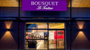 Bousquet Le Traiteur - La façade du restaurant 