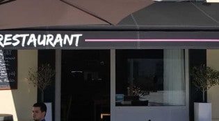 Le petit tarbais - La façade du restaurant 
