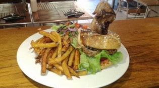B&C - Une assiette burger