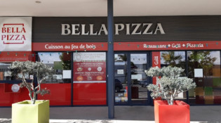 Bella Pizza - La façade