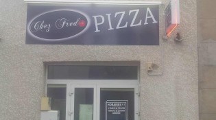 Chez Fredo Pizza - La façade du pizzeria