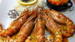 Lassus - Gambas planxa, flambées à l'anis