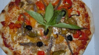 Franck Pizza - Une pizza niçoise