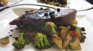 Restaurant aux deux clefs - un autre plat