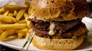 Au Bureau - Un burger